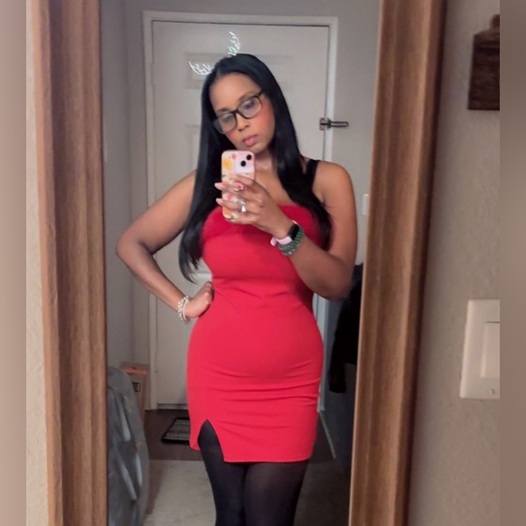 Like this to be notified of my live share shows 💕 - Picture 4 of 16